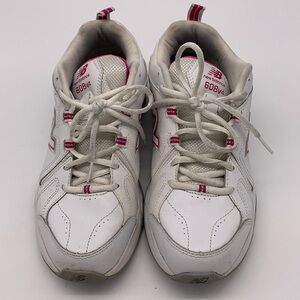 New Balance 608 V4 tennis shoe